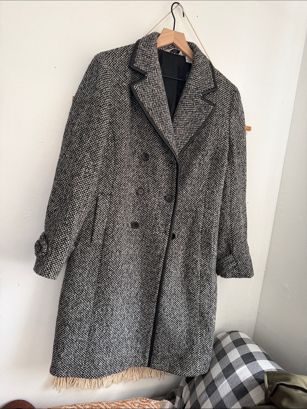 Women's Black & White Herringbone Double-Breasted Trench Coat